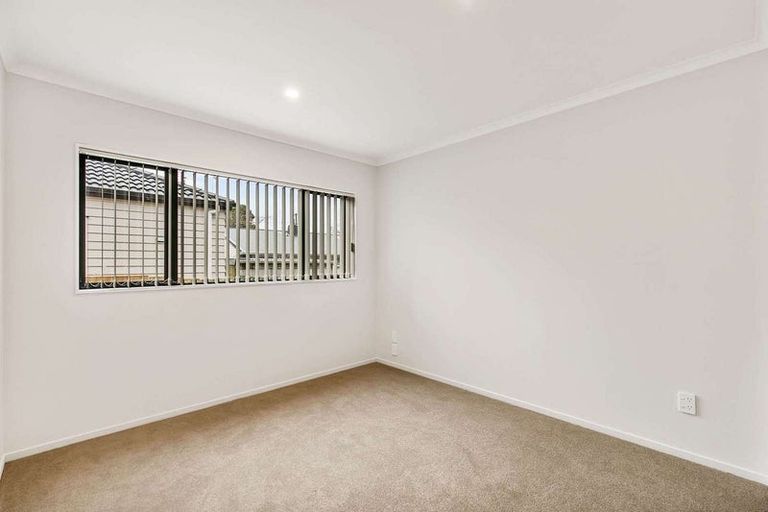 Photo of property in 4a Ellen Street, Manurewa East, Auckland, 2102