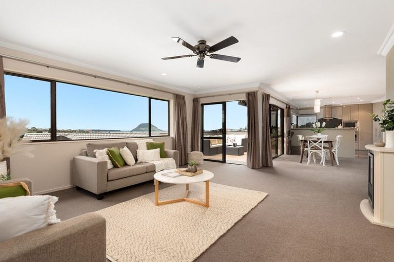 Photo of property in 43 Hillcrest Road, Otumoetai, Tauranga, 3110