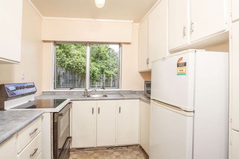 Photo of property in 1/18 Kashmir Road, Glen Eden, Auckland, 0602