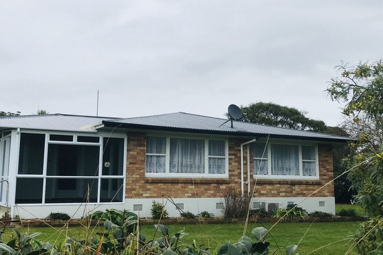 Photo of property in 42 Mcfarlane Street, Oakura, 4314