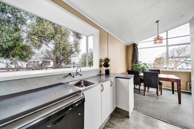 Photo of property in 3 Trimble Place, Bell Block, New Plymouth, 4312