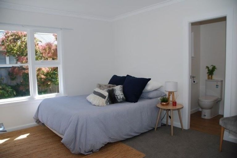 Photo of property in 45 Emlyn Place, Avondale, Christchurch, 8061