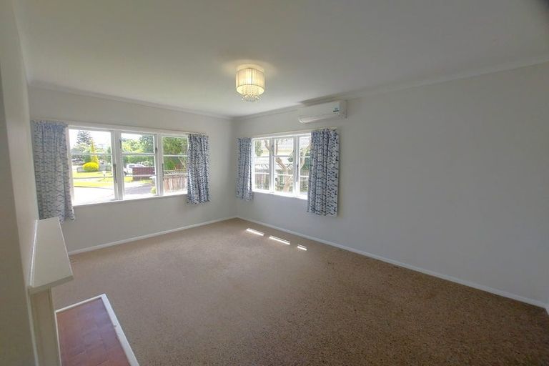 Photo of property in 5-6 Brown Grove, Fairfield, Lower Hutt, 5011