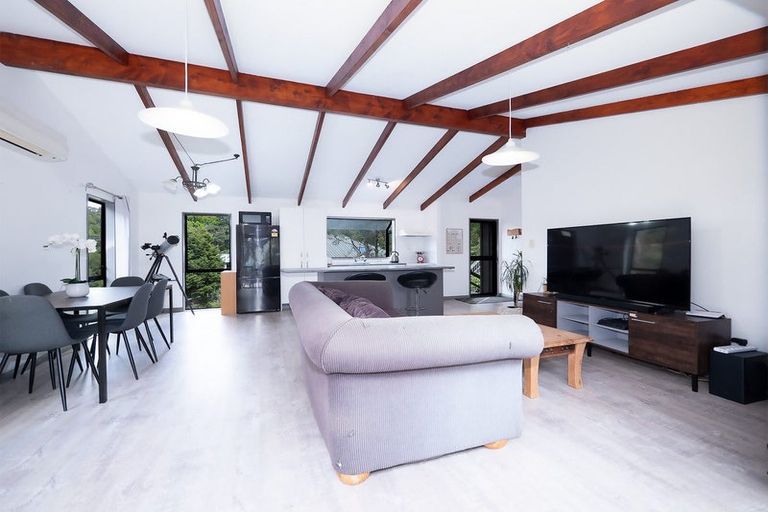 Photo of property in 86 School Road, Paihia, 0200