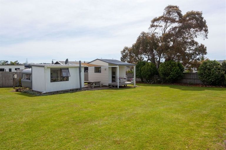 Photo of property in 8 Willow Grove, Tairua, 3508