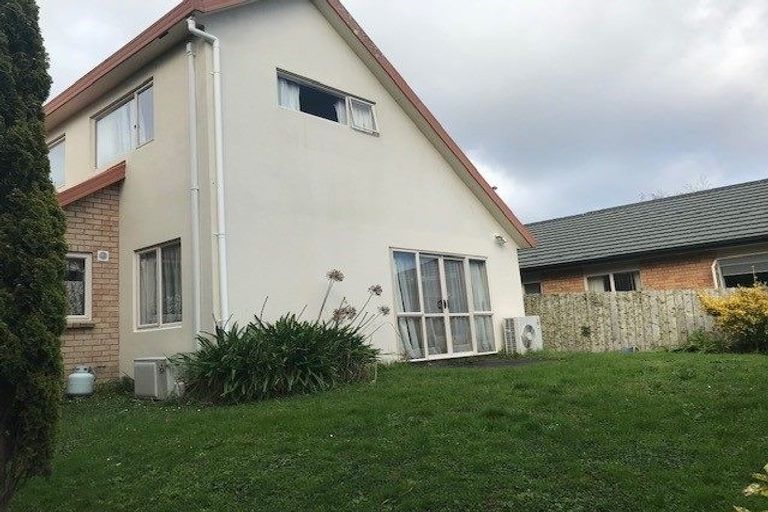 Photo of property in 99b Hutchinson Avenue, New Lynn, Auckland, 0600