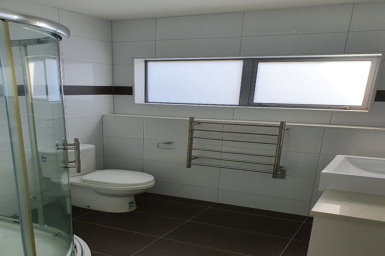 Photo of property in 65 Kirikiri Drive, Papakura, 2110