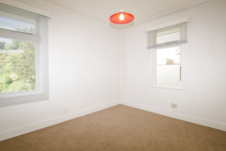 Photo of property in 42 Easther Crescent, Kew, Dunedin, 9012