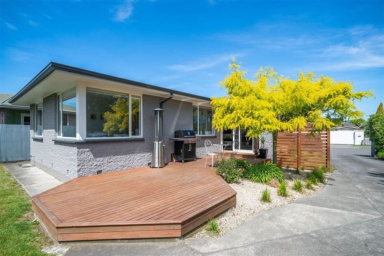 Photo of property in 4 Roswell Place, Islington, Christchurch, 8042