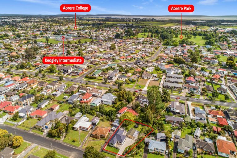 Photo of property in 34 Hallberry Road, Mangere East, Auckland, 2024