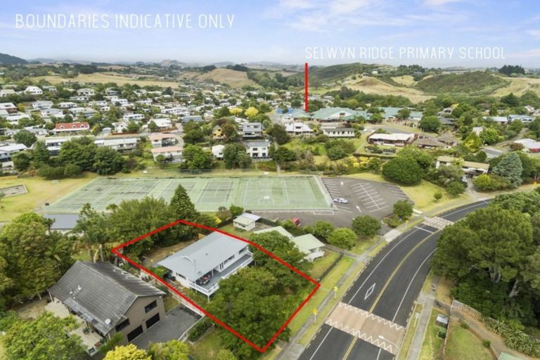 Photo of property in 119 Victory Street, Welcome Bay, Tauranga, 3112