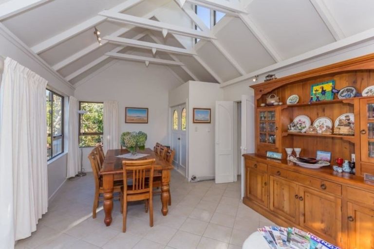 Photo of property in 1081 Queen Street East, Levin, 5571