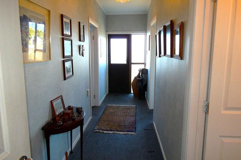 Photo of property in 106 Queen Street, Westport, 7825