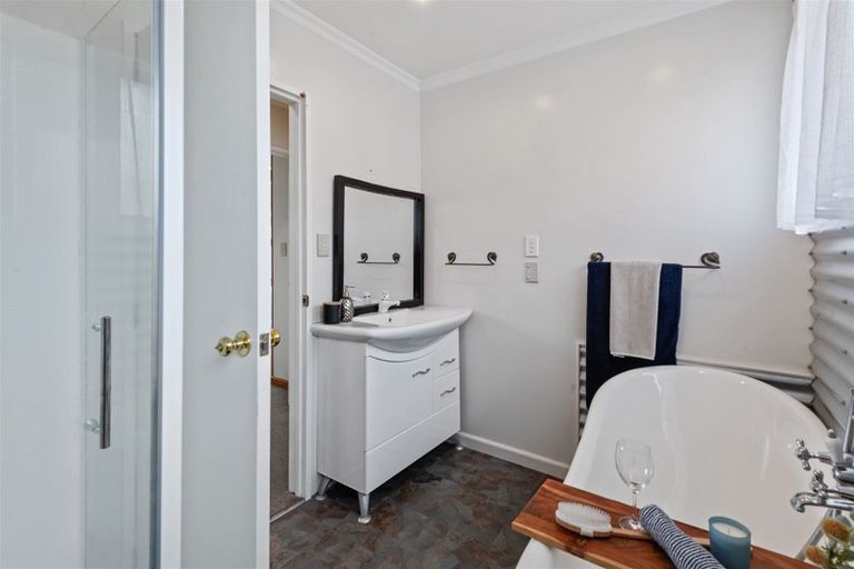 Photo of property in 10 Shire Lane, Woolston, Christchurch, 8062