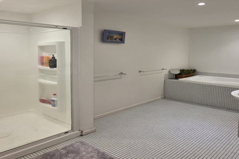 Photo of property in The Plumbers Building, 3a/124 Wakefield Street, Te Aro, Wellington, 6011