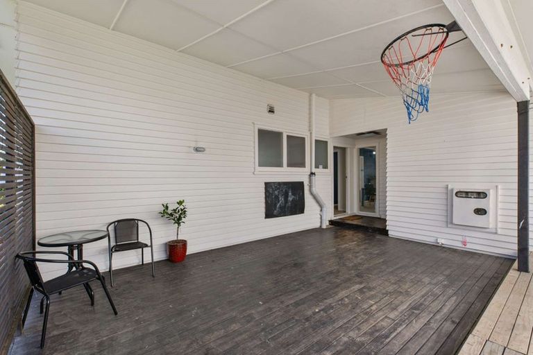 Photo of property in 24a George Street, Waiuku, 2123