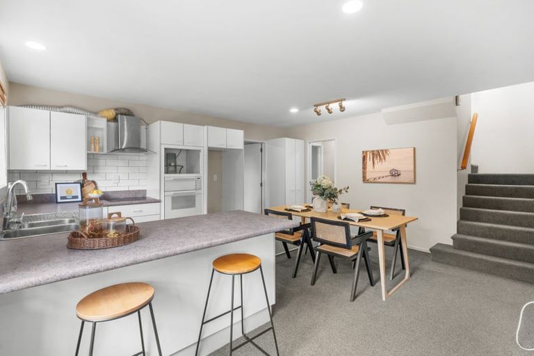 Photo of property in 42 Waimairi Road, Upper Riccarton, Christchurch, 8041