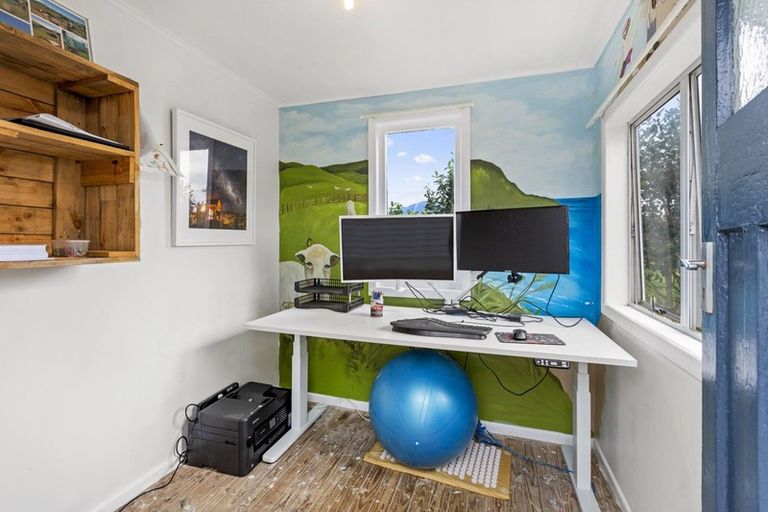 Photo of property in 335 Wainui Road, Raglan, 3297