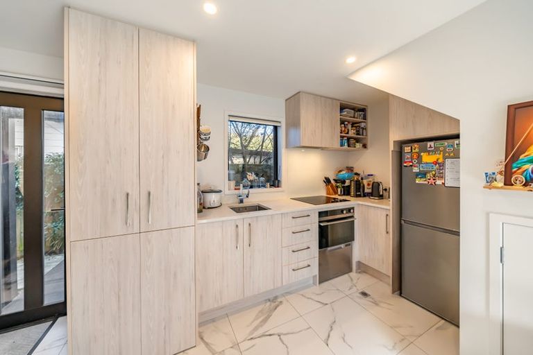 Photo of property in 7/97 Whites Line East, Waiwhetu, Lower Hutt, 5010