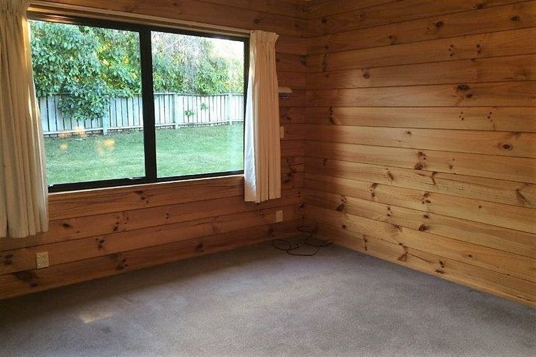 Photo of property in 16 Achilles Place, Wanaka, 9305