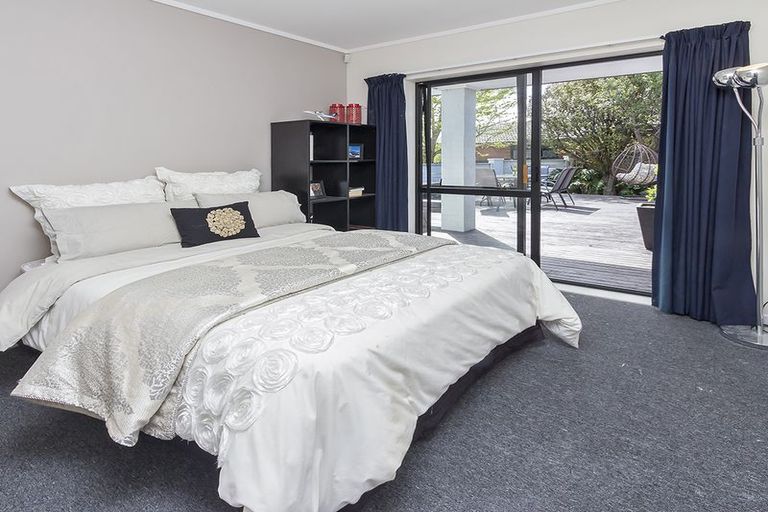 Photo of property in 62 Golfland Drive, Golflands, Auckland, 2013