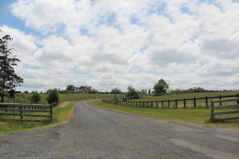 Photo of property in 56b Bryant Road, Karaka, Papakura, 2580