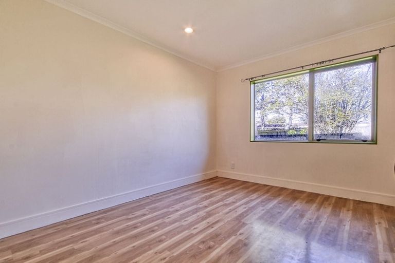 Photo of property in 9a Waterfront Road, Mangere Bridge, Auckland, 2022