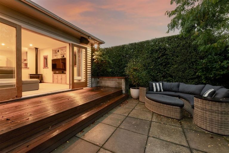 Photo of property in 260 Ilam Road, Burnside, Christchurch, 8053