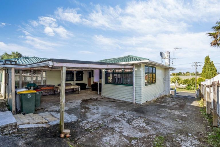 Photo of property in 92 Fisher Crescent, Otara, Auckland, 2023