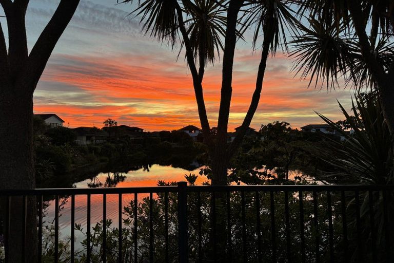 Photo of property in 20 Consort Close, Paraparaumu Beach, Paraparaumu, 5032