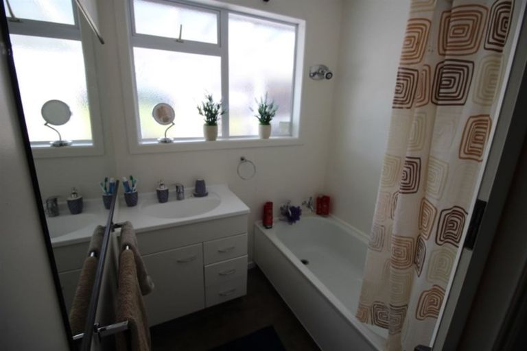 Photo of property in 13 Aotea Crescent, Tokoroa, 3420