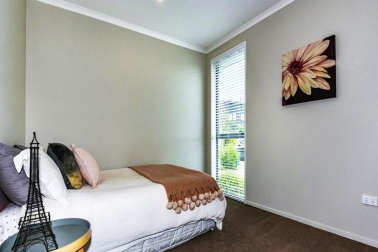 Photo of property in 26 George West Square West, Wigram, Christchurch, 8025