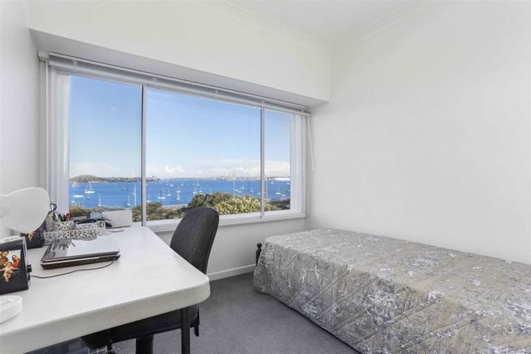 Photo of property in 35 Princes Street, Northcote Point, Auckland, 0627