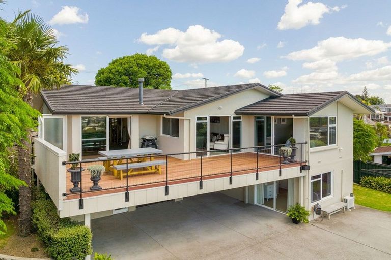 Photo of property in 37 Brookfield Terrace, Brookfield, Tauranga, 3110