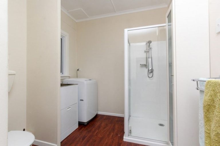 Photo of property in 5 Atiawa Street, Glen Avon, New Plymouth, 4312
