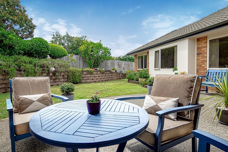 Photo of property in 84 Tauranga Place, Orewa, 0931