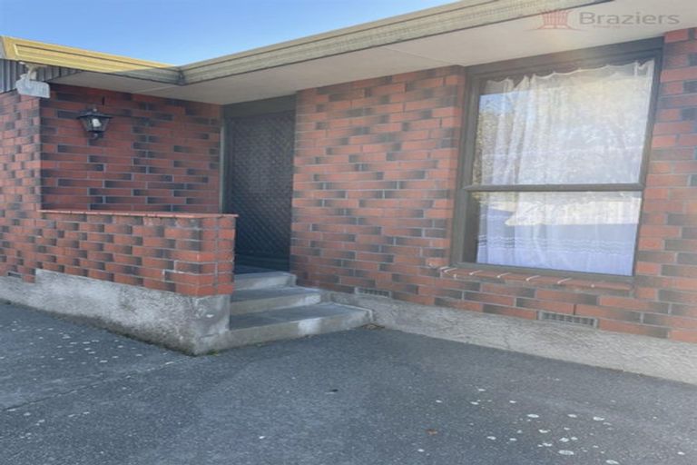 Photo of property in 250 Centaurus Road, Saint Martins, Christchurch, 8022