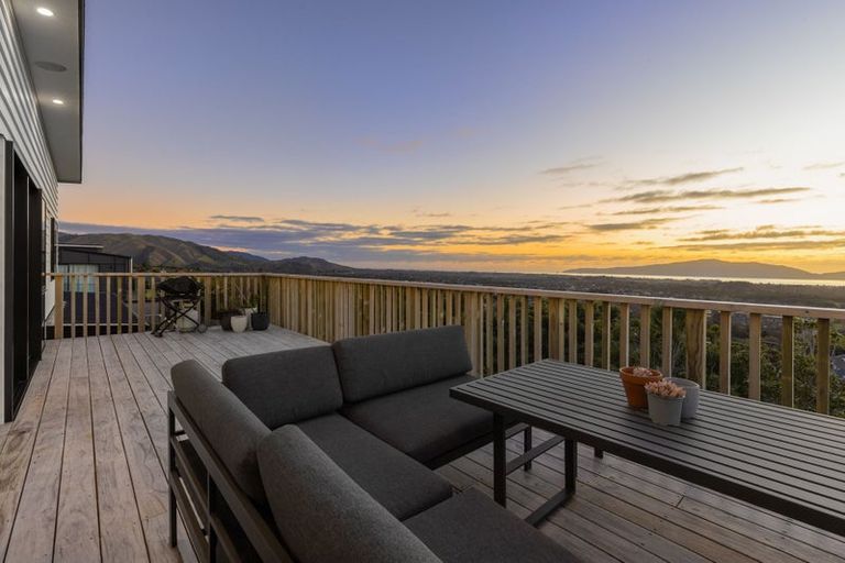 Photo of property in 94 Kotare Street, Waikanae, 5036