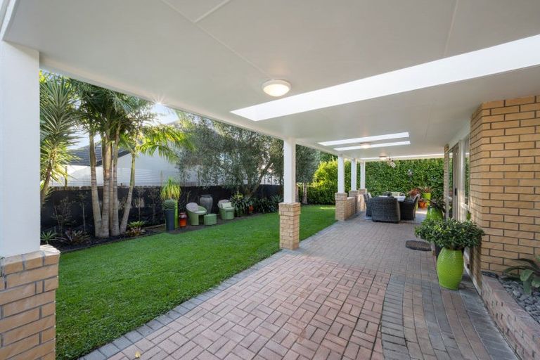 Photo of property in 15 Burnaston Court, Dannemora, Auckland, 2016