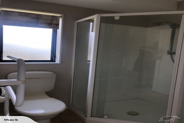 Photo of property in 3 Naul Place, East Tamaki Heights, Auckland, 2016