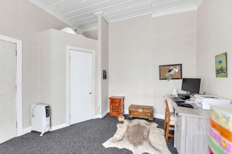 Photo of property in 13 Maire Street, Inglewood, 4330