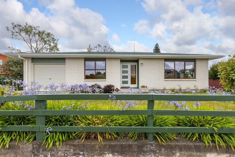 Photo of property in 4 Chamberlain Road, Masterton, 5810