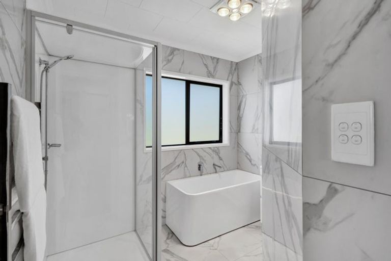 Photo of property in 30 Nikau Street, Inglewood, 4330