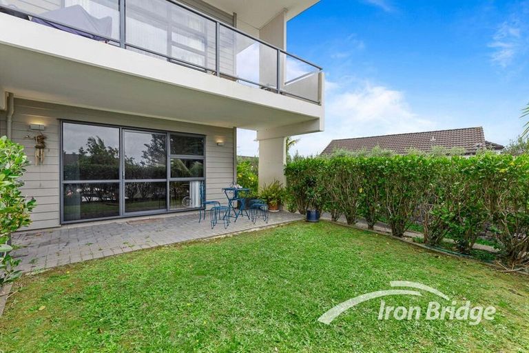 Photo of property in 1/79 Schnapper Rock Road, Schnapper Rock, Auckland, 0632