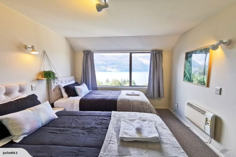 Photo of property in 13 Mckerrow Place, Sunshine Bay, Queenstown, 9300