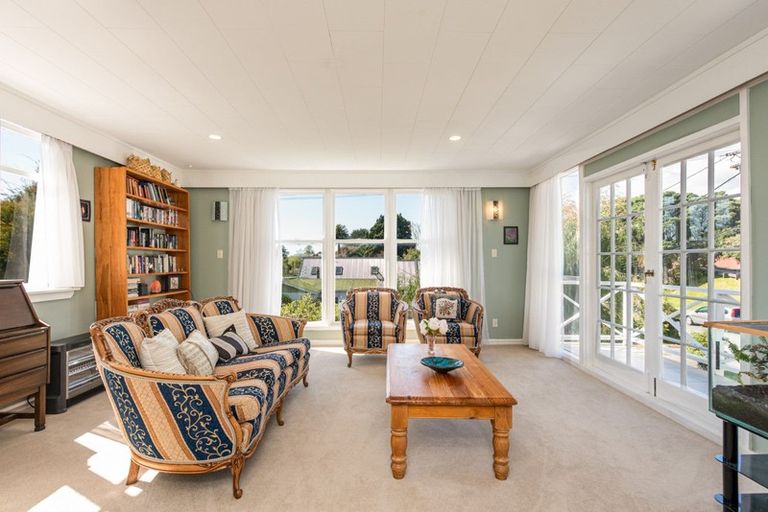 Photo of property in 99 Amohia Street, Paraparaumu, 5032