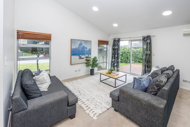 Photo of property in 33 Chadwick Place, Rototuna North, Hamilton, 3210