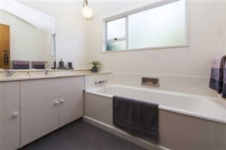 Photo of property in 157 Clyde Road, Burnside, Christchurch, 8053