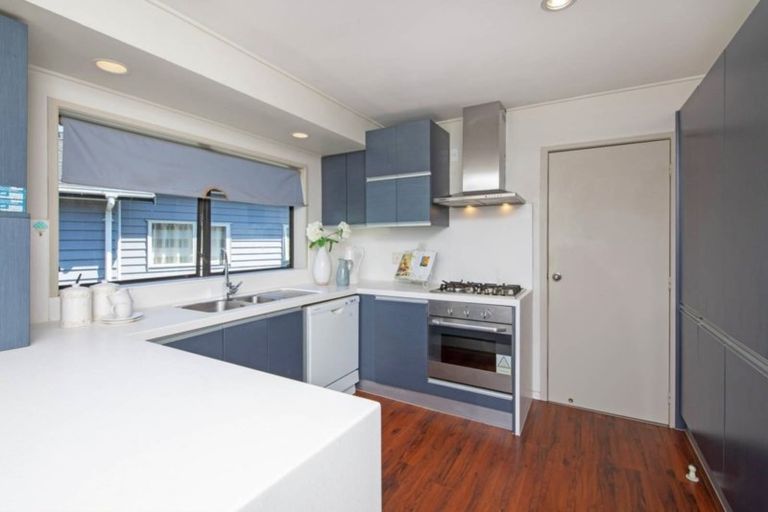 Photo of property in 47 Butley Drive, Farm Cove, Auckland, 2012