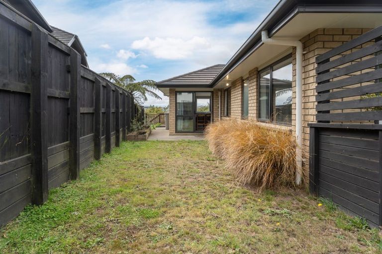 Photo of property in 36 Turriff Crescent, Kenepuru, Porirua, 5022